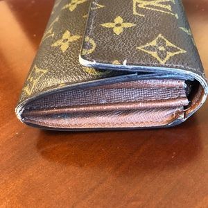 Louis Vuitton Wallet